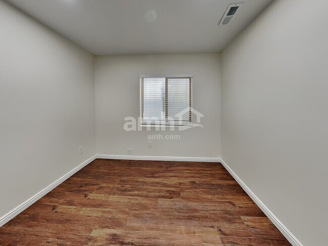 Building Photo - 4802 Addison Ave