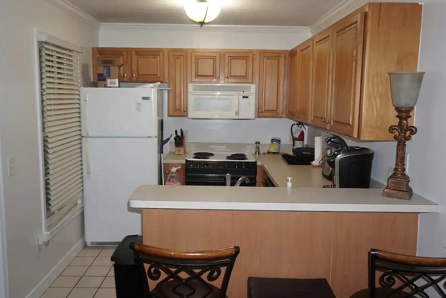 Kitchen - 5214 SW 91st Ter