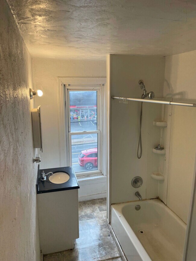 Building Photo - 855 Lancaster Ave