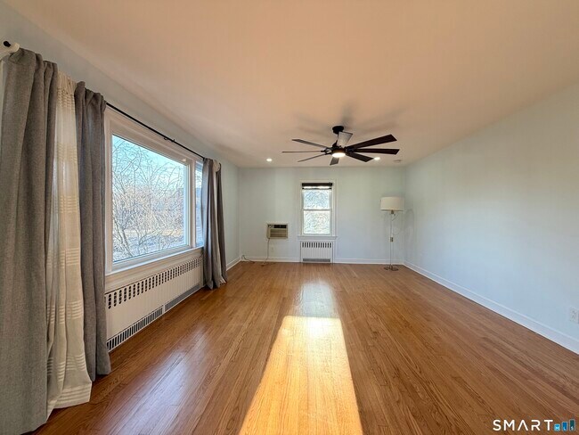 Building Photo - 228 Jennings Rd