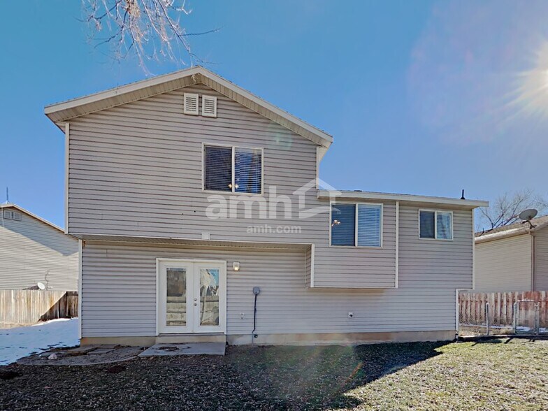 Building Photo - 435 S 120 W