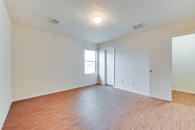 Building Photo - 6129 Lone Prairie Way