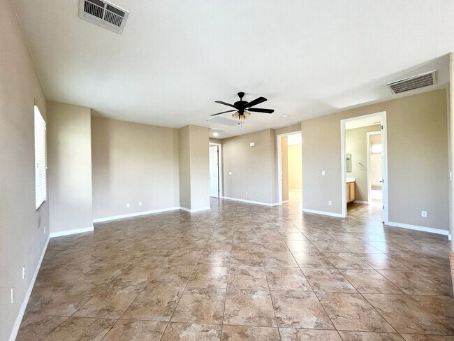 Building Photo - STUNNING 3BD/2.5BA HOME W/ TESLA SOLAR, POOL, SPA, & LOFT!!