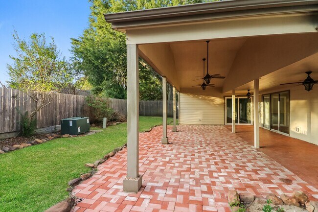 Building Photo - 4515 Sylvan Glen Dr