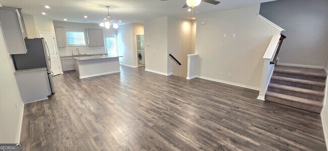 Building Photo - 3608 Hidden Valley Cir