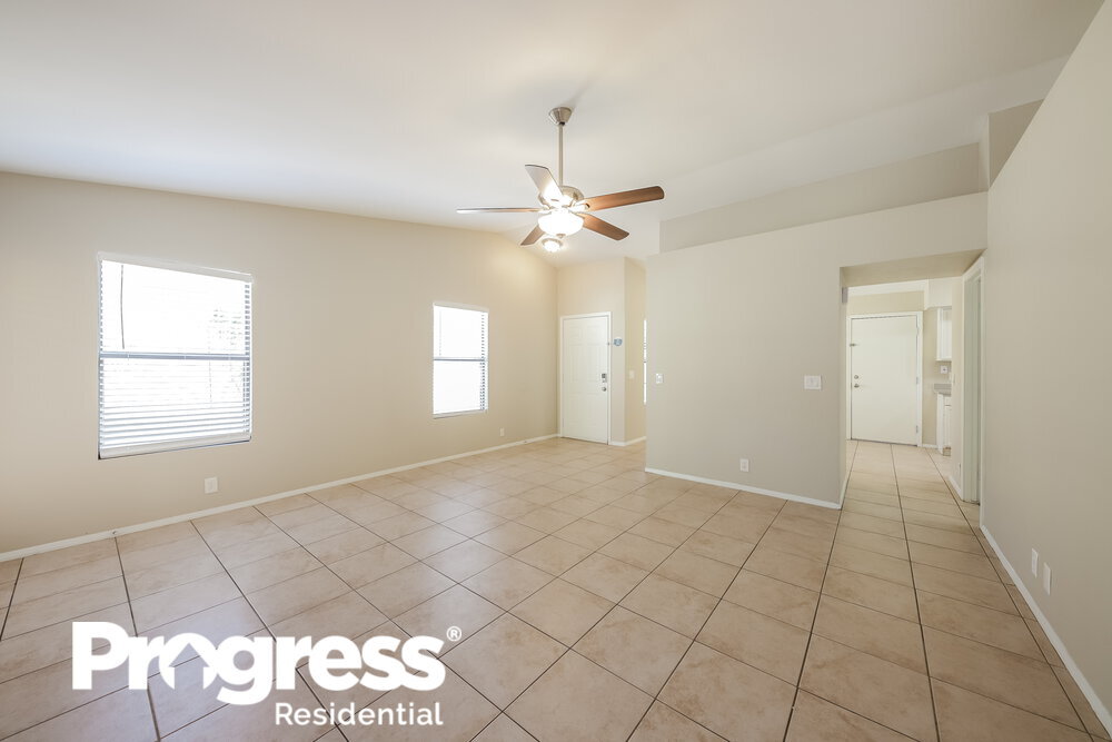 Building Photo - 3814 W Marconi Ave