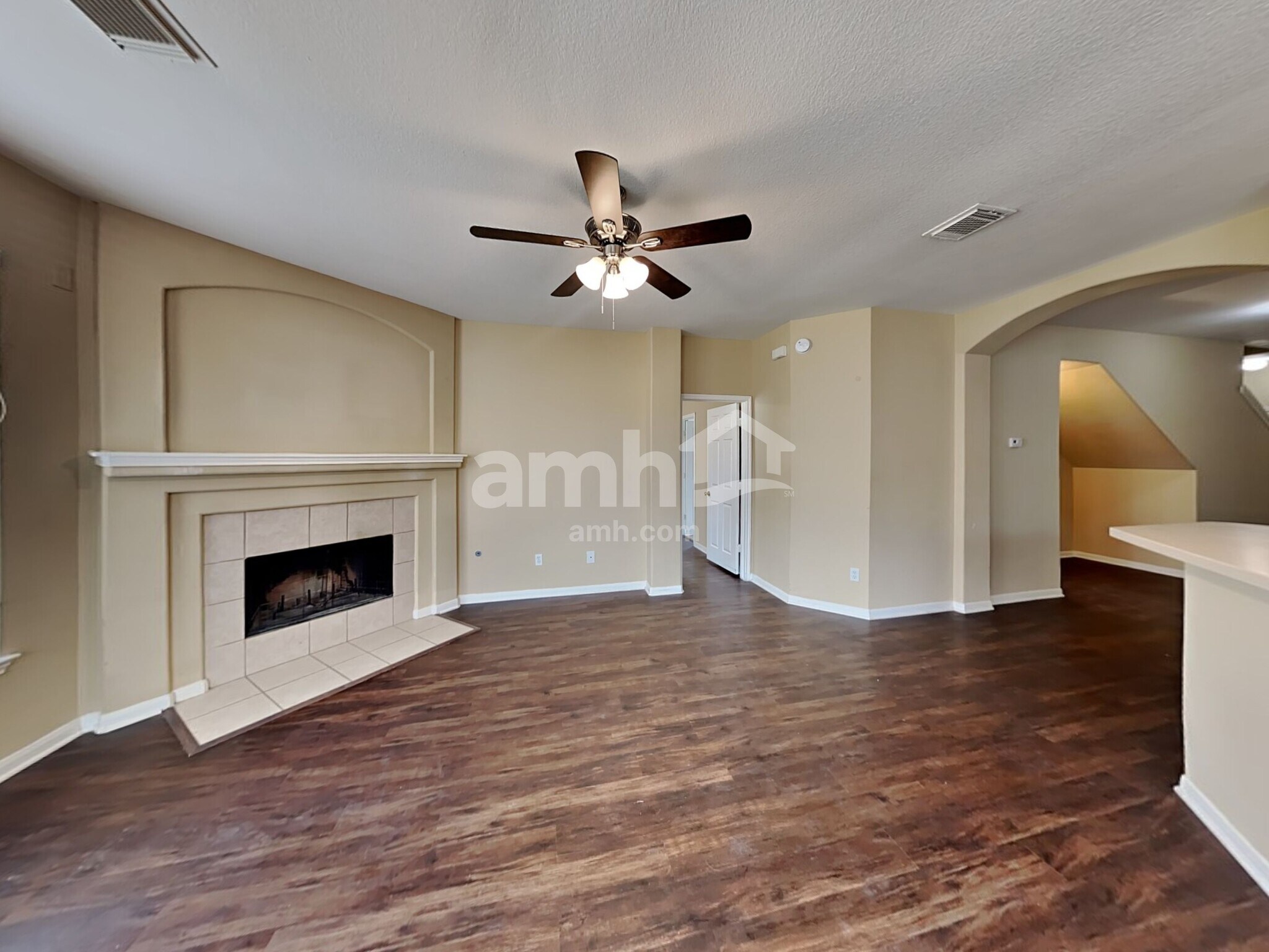 Building Photo - 15742 Flagstone Walk Way