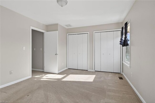 Building Photo - 226 Greenbrier Ave