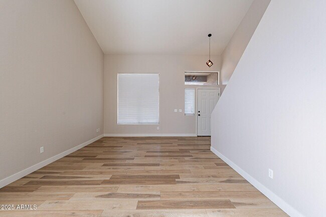 Building Photo - 15885 W Apache St