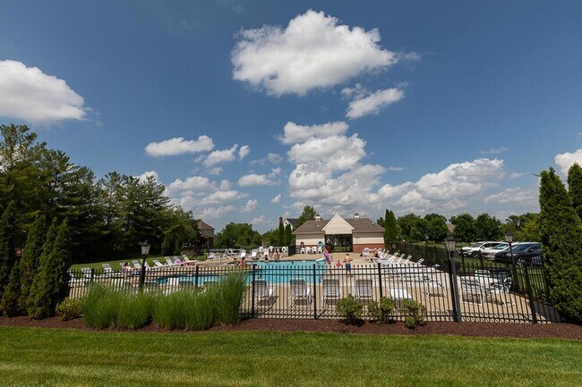 Building Photo - 2059 Arbor Springs Blvd