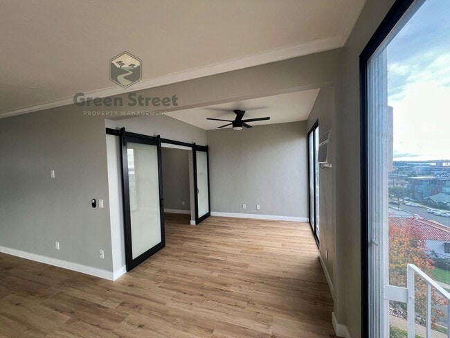 Building Photo - 2410 Albatross St