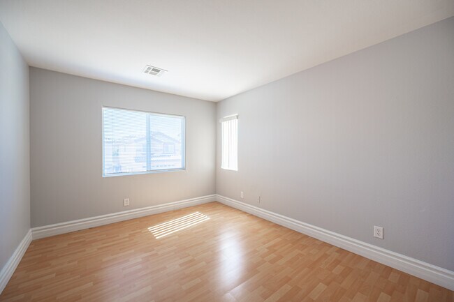 Building Photo - 248 Tie Breaker Ct