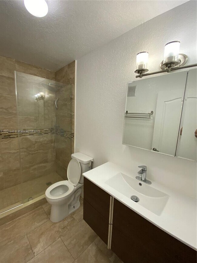 Building Photo - 3503 W 76th St