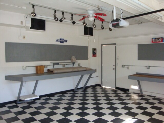 Building Photo - 28555 Red Cedar Pl
