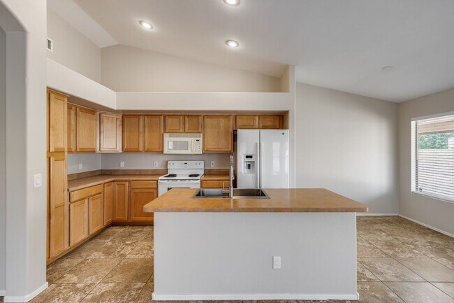 Building Photo - 19108 N 65th Ave