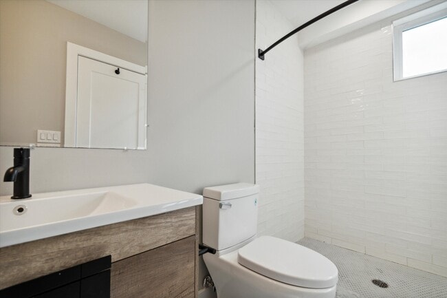 Building Photo - 1739 Page St