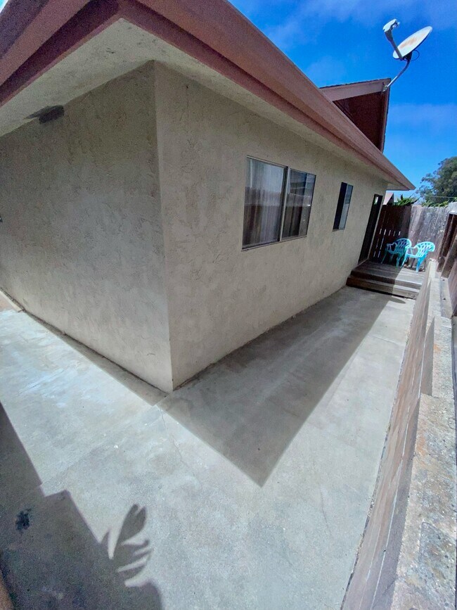 Building Photo - 3133 Ocean Blvd