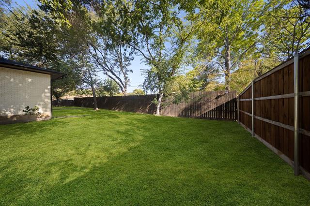 Building Photo - 905 Tarryall Dr