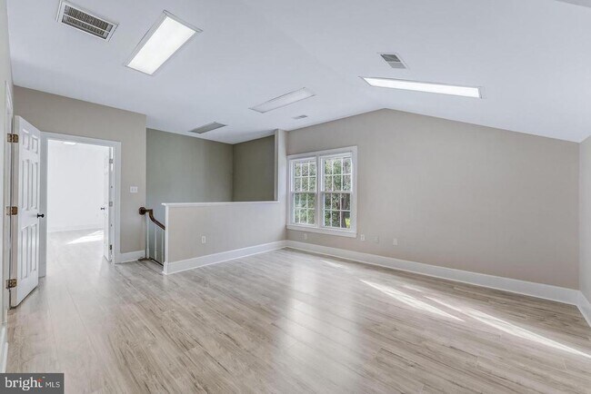 Building Photo - 615 Nalls Farm Way