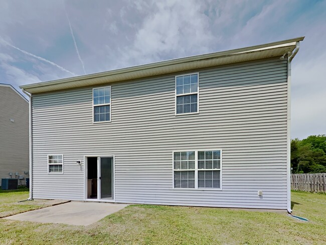 Building Photo - 14109 Waterlyn Dr