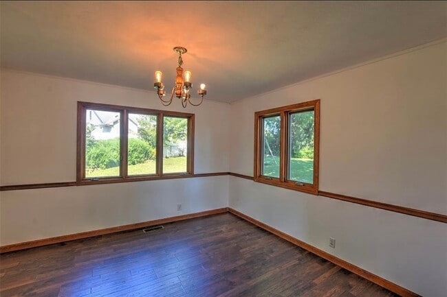 Building Photo - SCOTCH PINE