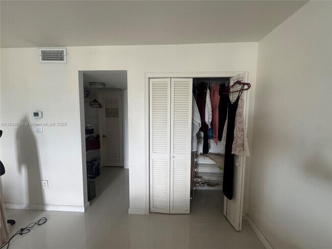 Building Photo - 5750 Collins Ave