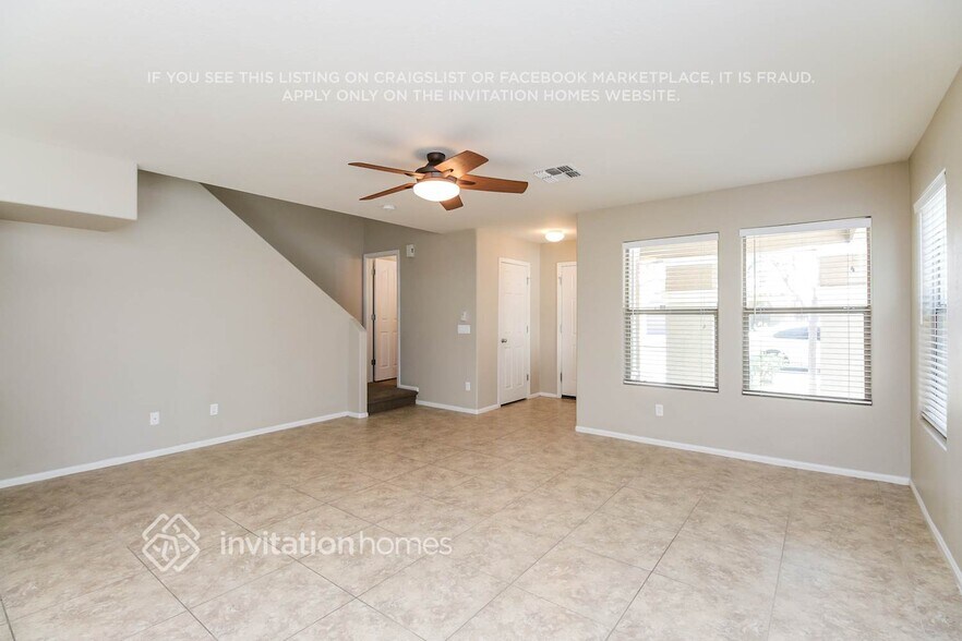 Building Photo - 1039 S Deerfield Ln