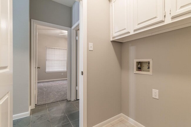 Building Photo - 3806 Deer Falls Ct