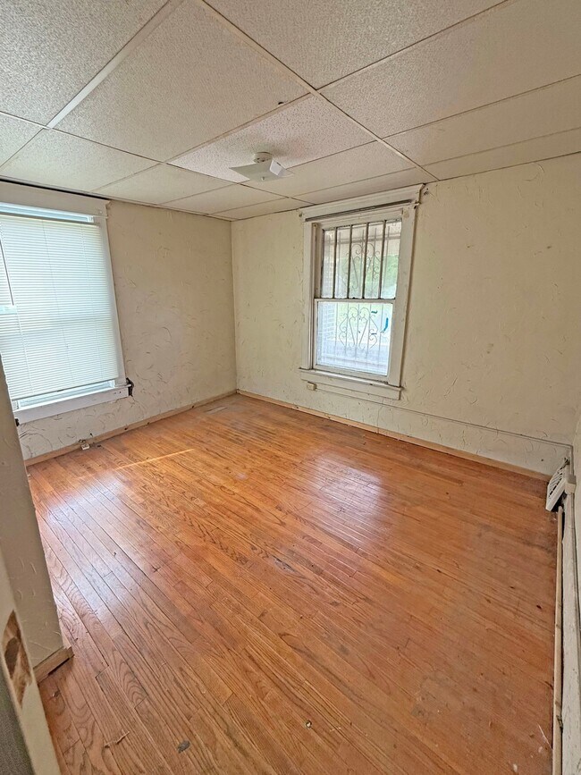 Building Photo - 838 N 23rd St