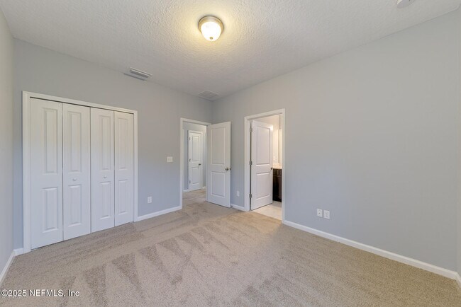 Building Photo - 180 Concave Ln