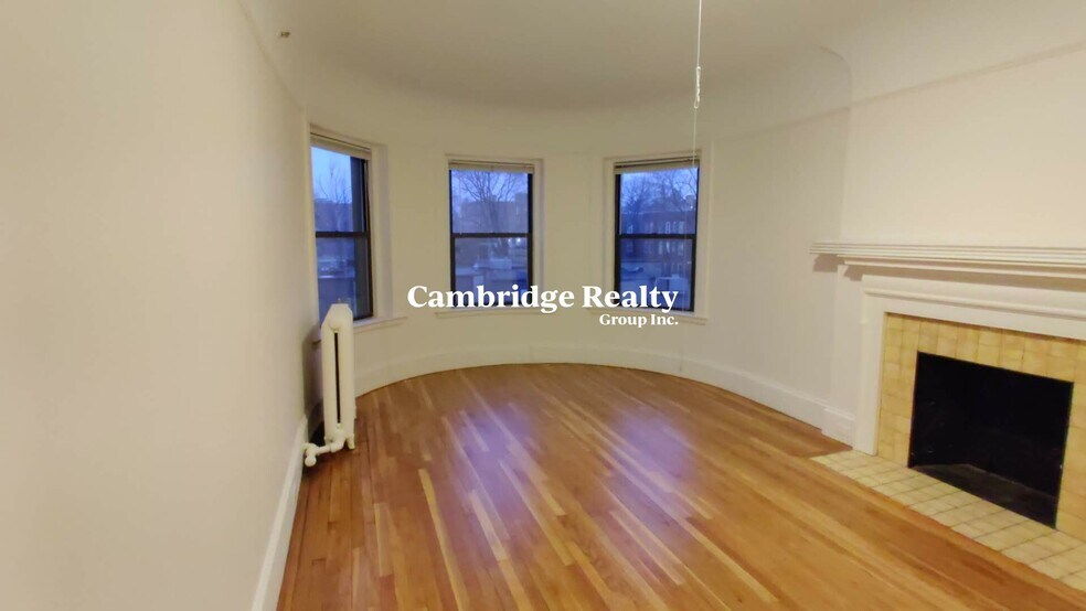 Primary Photo - 641 Green St
