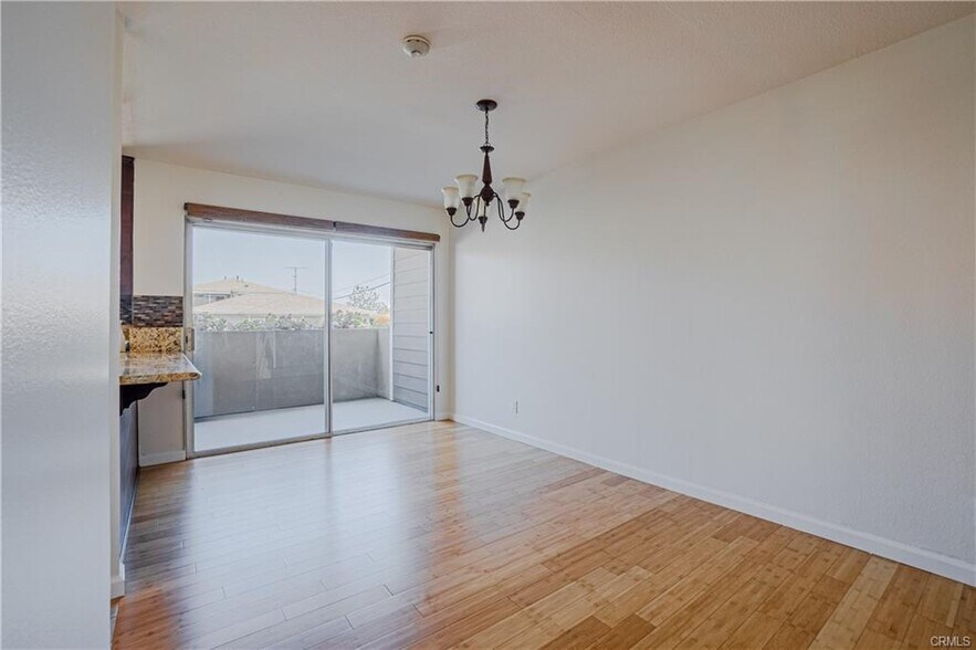 Building Photo - 2522 Voorhees Ave