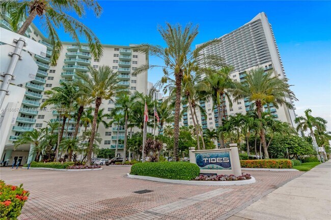 Building Photo - 3901 S Ocean Dr