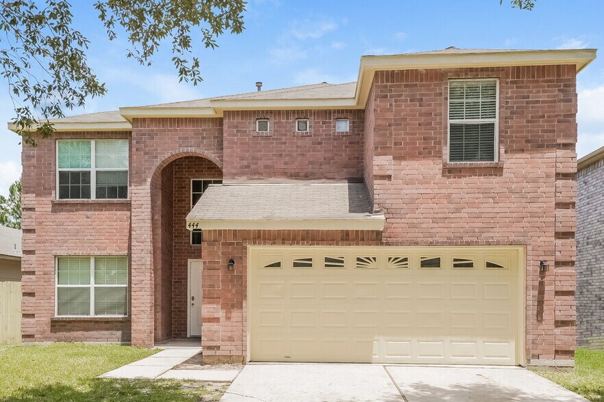 Primary Photo - 444 Mystic Glen Loop