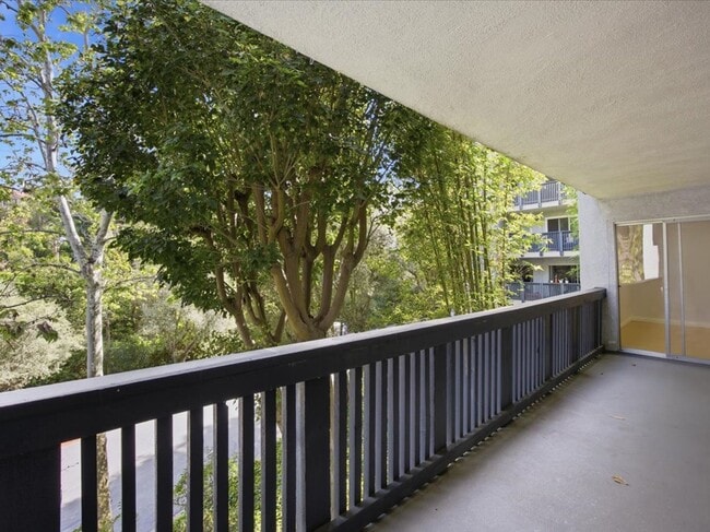 Building Photo - 3604 W Estates Ln