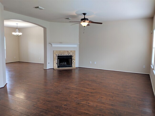 Building Photo - 3526 Schumann Oaks Dr