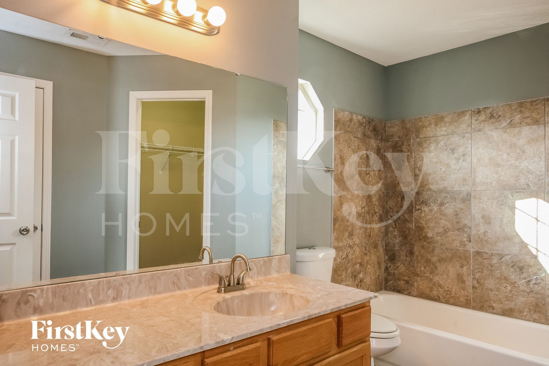 Building Photo - 2210 Wynbrooke Blvd