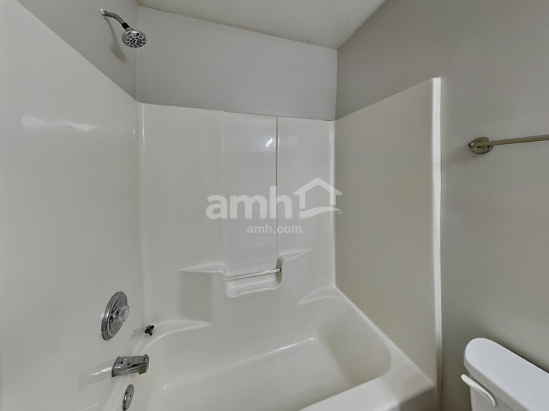 Building Photo - 10145 Baxter Caldwell Dr