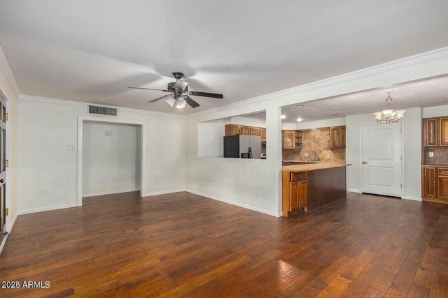 Building Photo - 7340 N 7th Ave