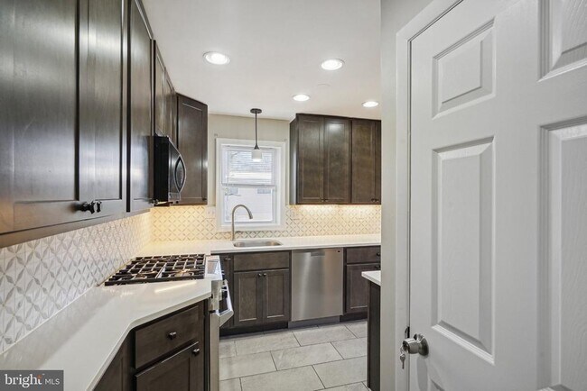 Building Photo - 4107 Javins Dr