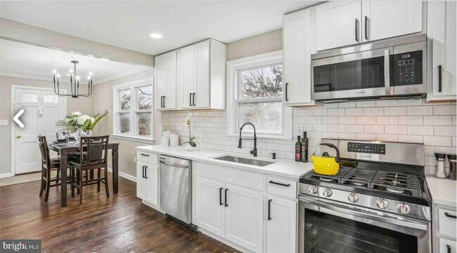 Building Photo - 7502 Alfred Dr