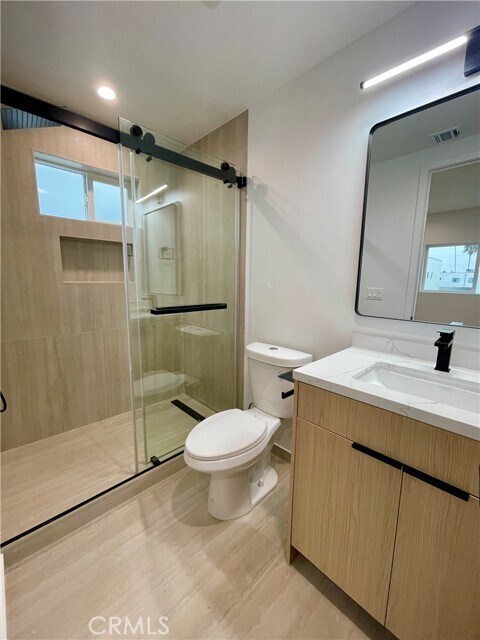 Building Photo - 613 W 41st Pl