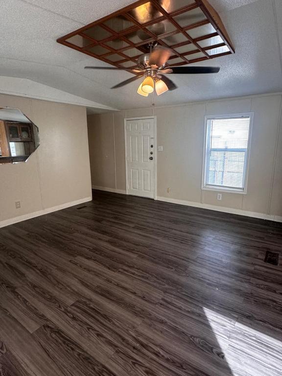 Building Photo - 2709 Xalapa St