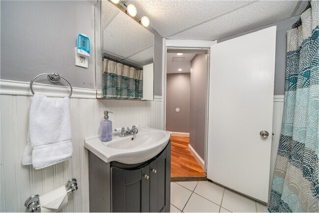 Building Photo - 330 Dartmouth St