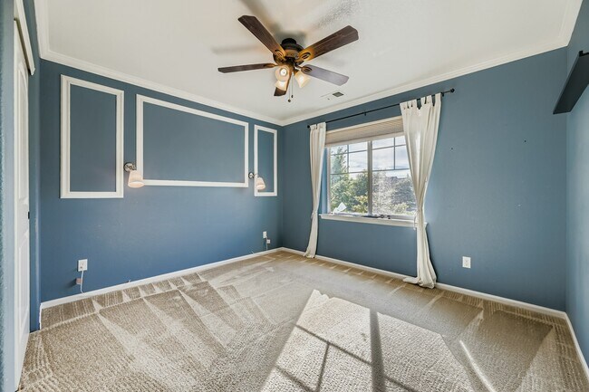 Building Photo - 22411 E Chenango Dr
