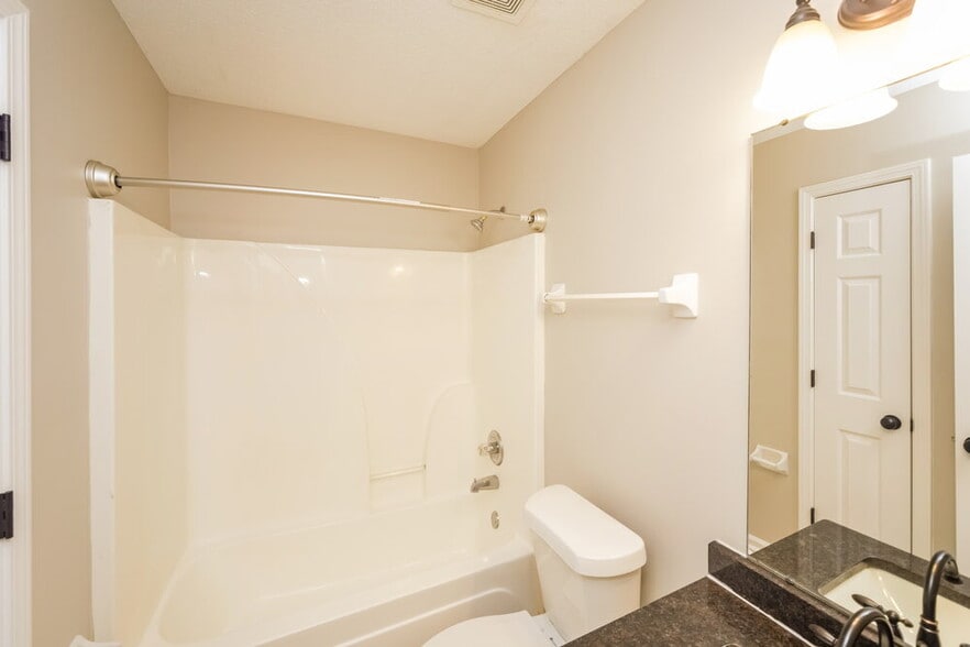 Building Photo - 7203 Fox Creek Dr