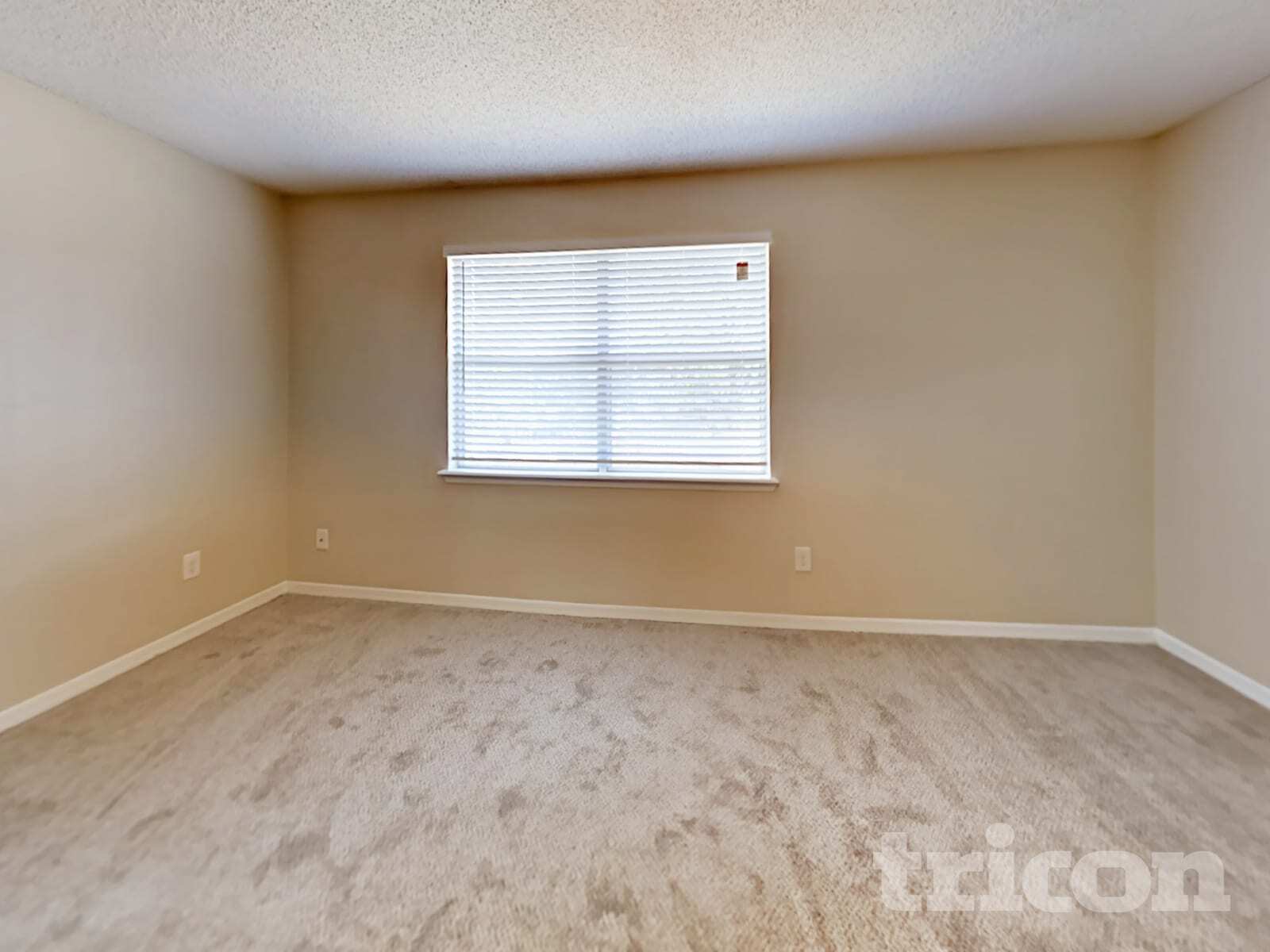 Building Photo - 6747 Long Meadow Cir S