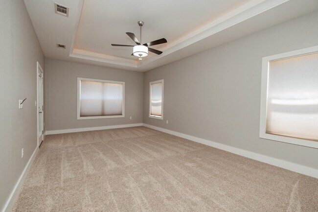 Building Photo - 133 Alicia Dr