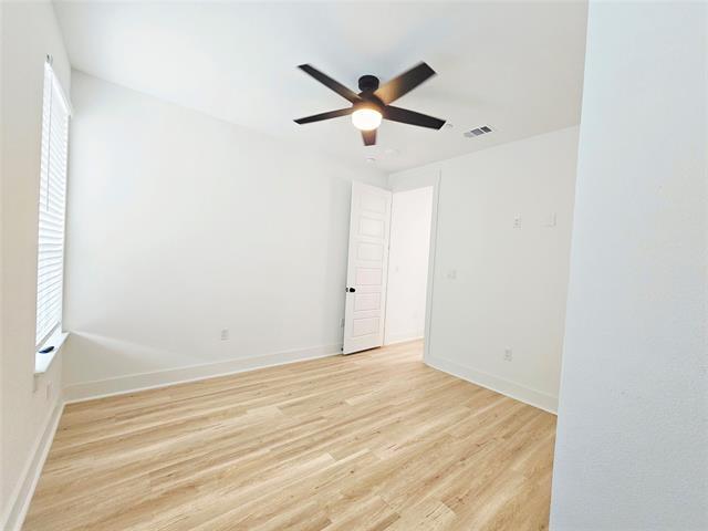 Building Photo - 206 S Village Way