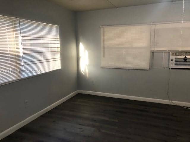 Building Photo - 10534 Marina Way